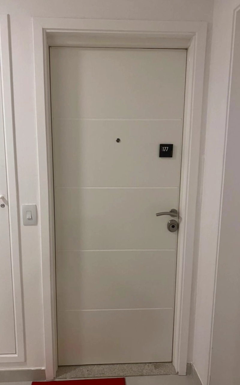 Foto de Porta Blindada Instalada