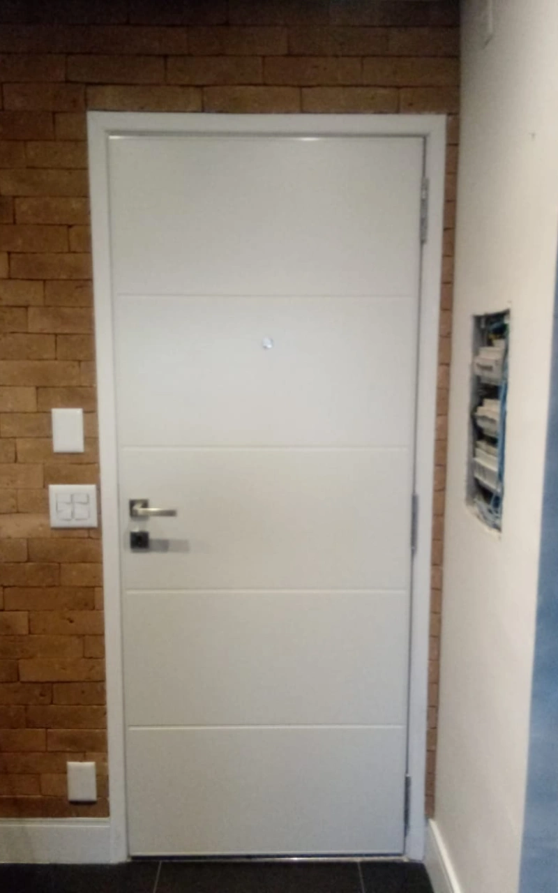 Foto de Porta Blindada Instalada