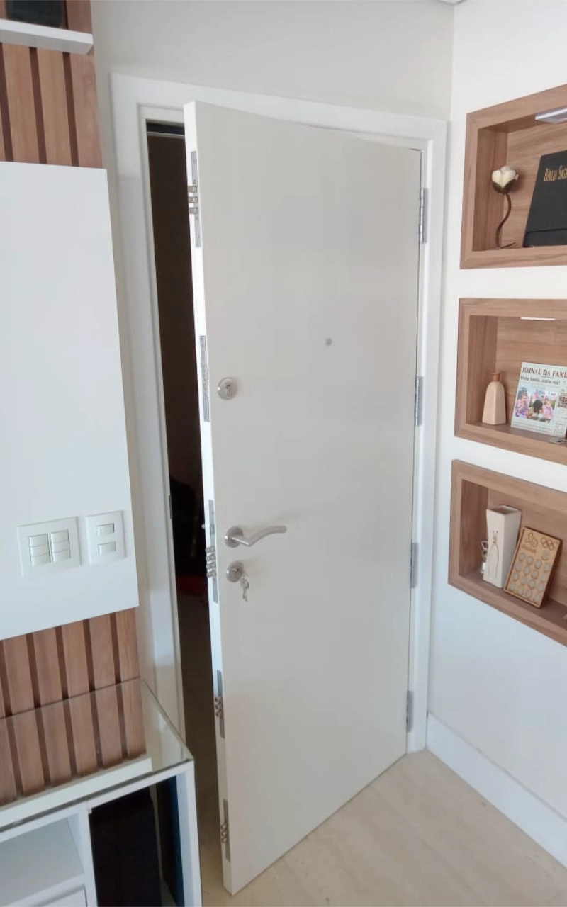 Foto de Porta Blindada Instalada