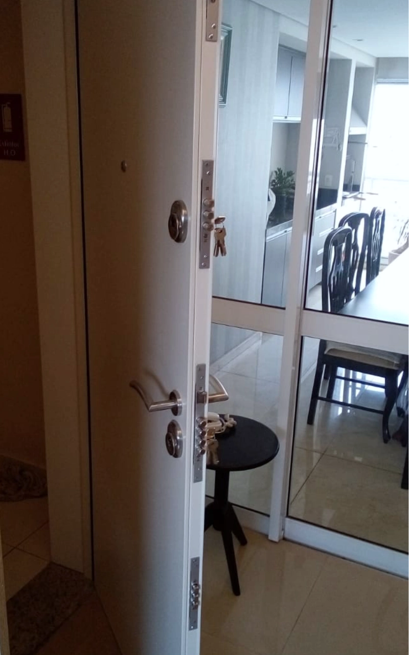 Foto de Porta Blindada Instalada