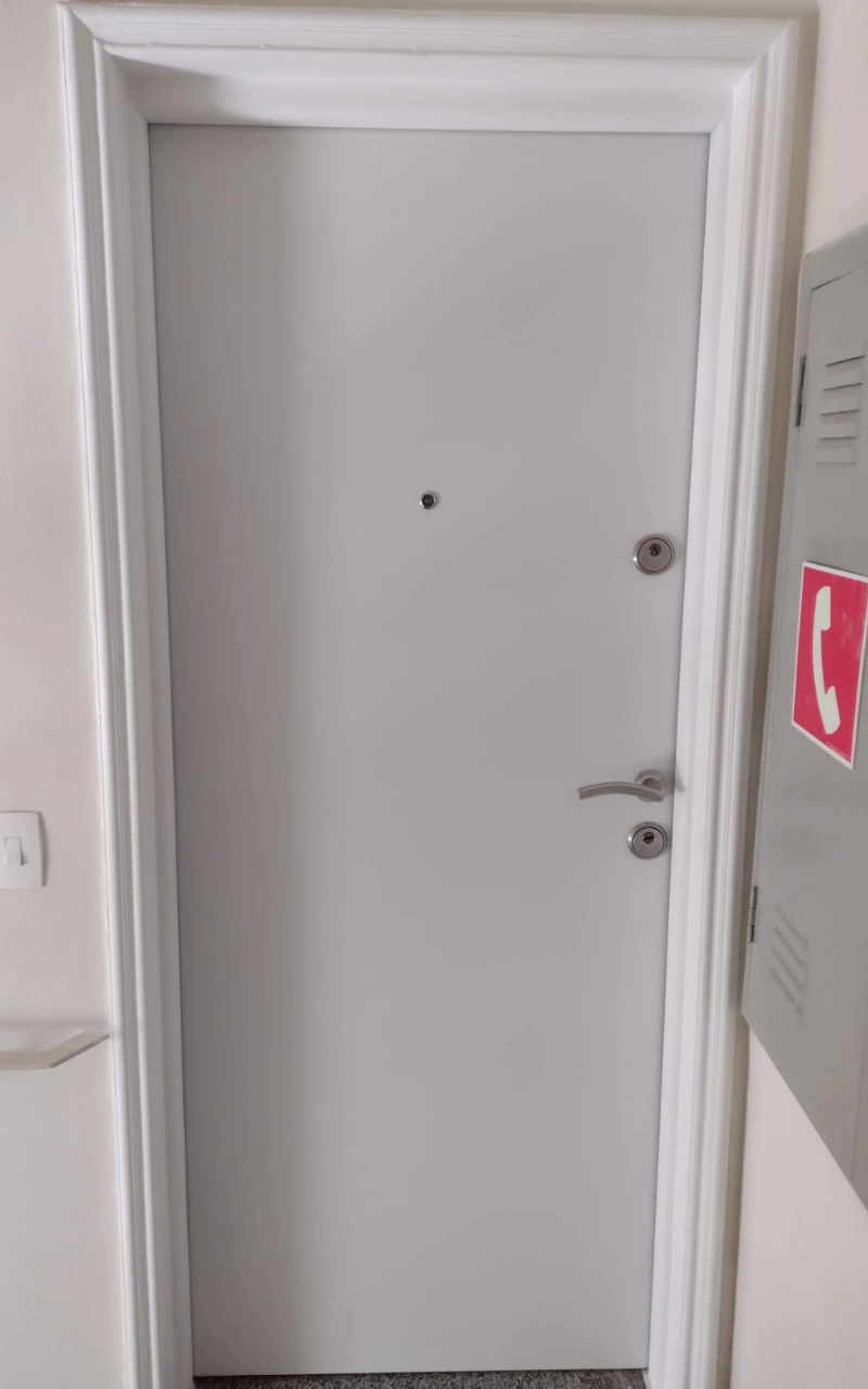 Foto de Porta Blindada Instalada